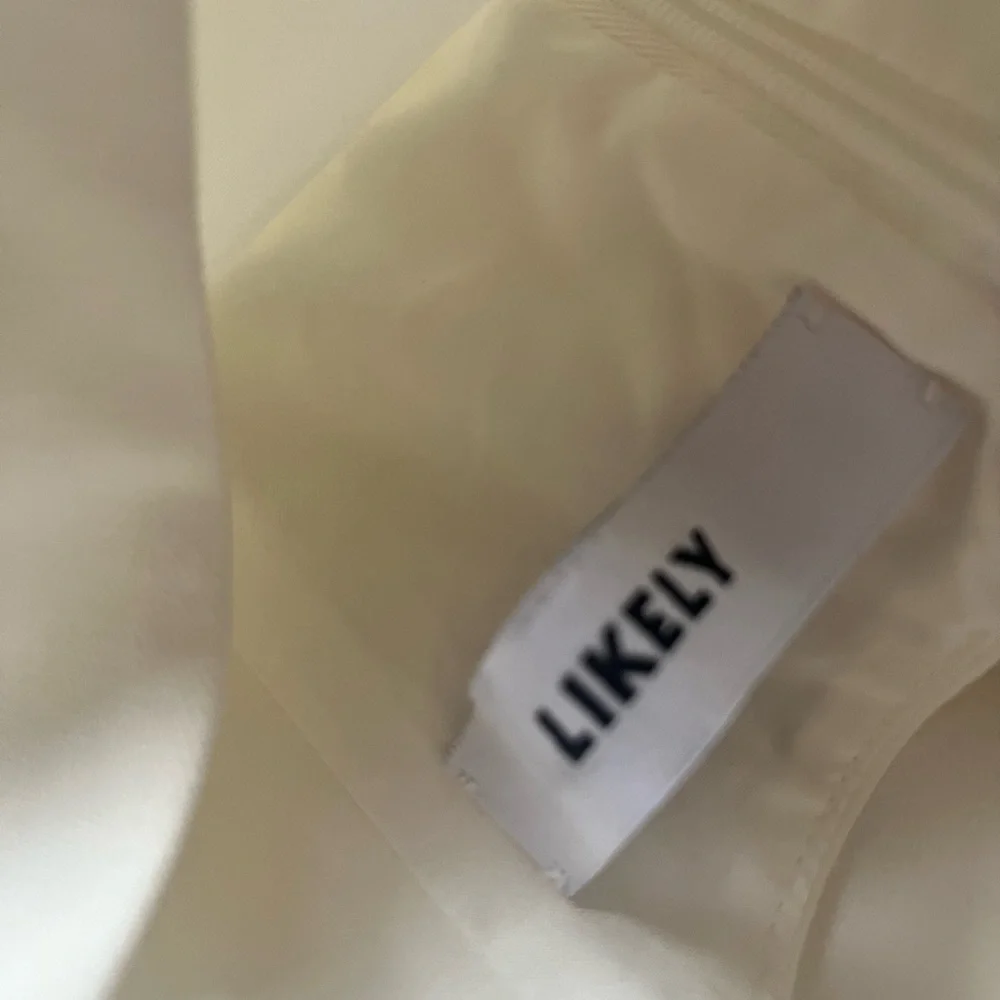 NWOT Likely Taliah Midi Gown White Size 0 - Picture 17 of 17
